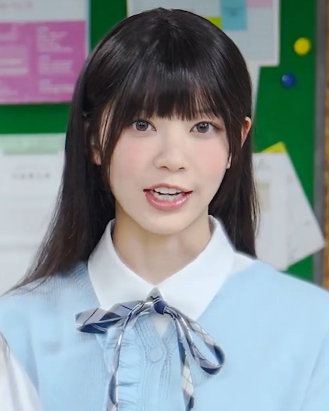 ILLITのモカの顔が分かる写真